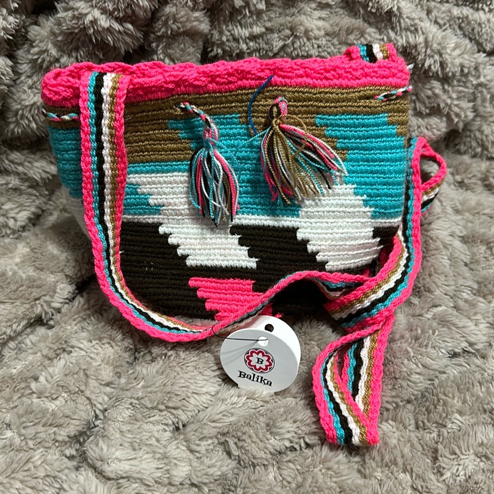 Wayuu crossbody bucket bag